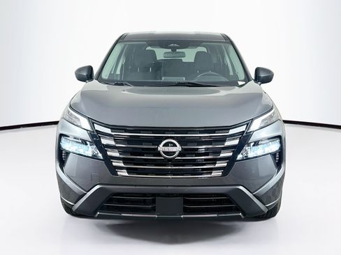 Used 2024 Nissan Rogue S FWD image 2