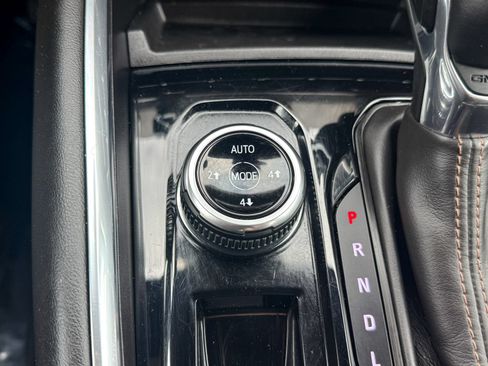 Certified 2023 GMC Canyon AT4 w/ AT4 Premium Package AWD/4WD image 36