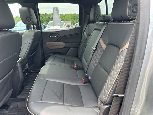 Used 2024 GMC Canyon Denali AWD/4WD image 26