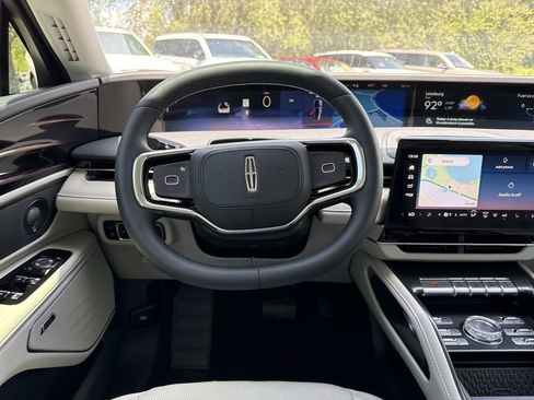 New 2026 Lincoln Nautilus Premier w/ Equipment Group 102A AWD/4WD image 17