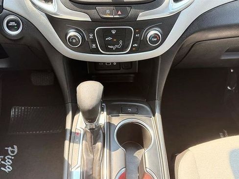 Used 2024 Chevrolet Equinox LT AWD/4WD image 35