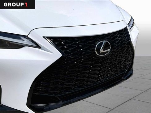 Used 2025 Lexus IS 350 F Sport RWD image 28