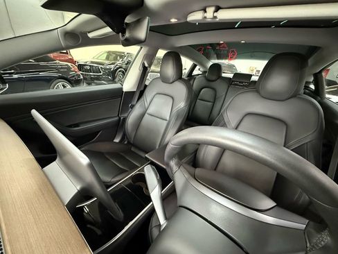 Used 2019 Tesla Model 3 Standard Range Plus image 12