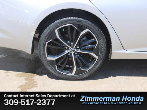 Used 2024 Nissan Altima 2.5 SR AWD/4WD image 21