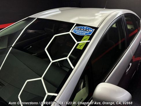 Used 2013 Toyota Prius Two image 38