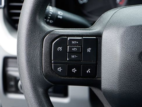 Used 2024 Ford F250 XL w/ XL Chrome Package image 25