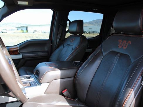 Used 2017 Ford F150 King Ranch w/ Equipment Group 601A Luxury AWD/4WD image 15
