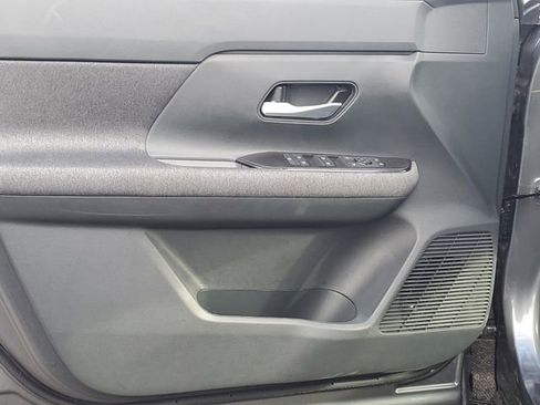 New 2026 Nissan Kicks SV w/ Cold Weather Package image 5