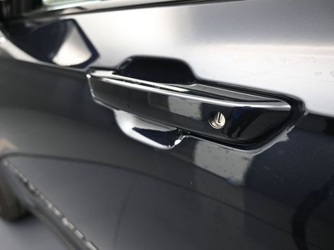 Used 2024 Jeep Grand Cherokee Limited w/ Black Appearance Package image 34