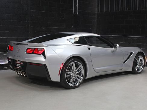 Used 2016 Chevrolet Corvette Stingray Coupe w/ 2LT Preferred Equipment Group RWD image 24