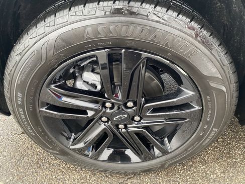 Used 2024 Chevrolet Trax ACTIV w/ Driver Confidence Package image 31