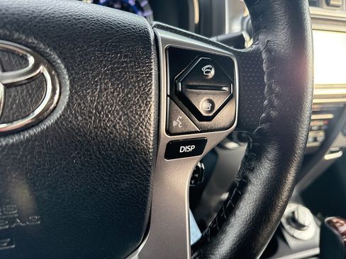 Used 2018 Toyota 4Runner Limited AWD/4WD image 50