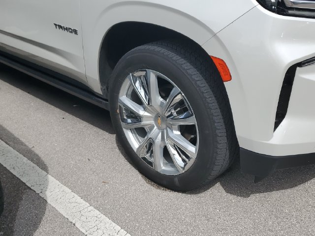 Certified 2023 Chevrolet Tahoe High Country w/ Premium Package 2 RWD image 3