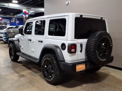 Used 2022 Jeep Wrangler Unlimited Sport AWD/4WD image 8