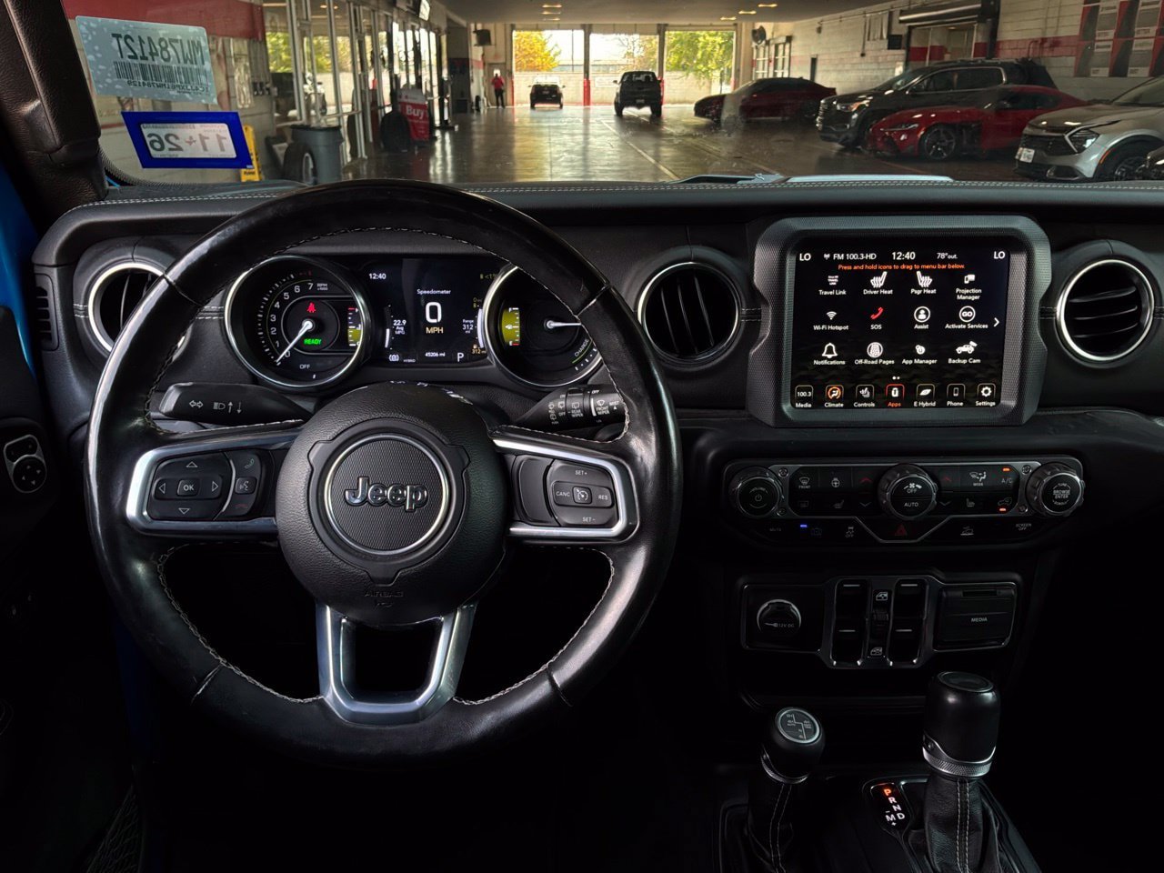 Used 2021 Jeep Wrangler Unlimited Sahara w/ Cold Weather Group AWD/4WD image 17