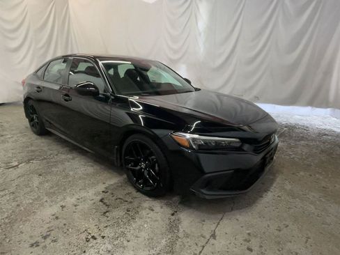 Certified 2024 Honda Civic Sport image 2