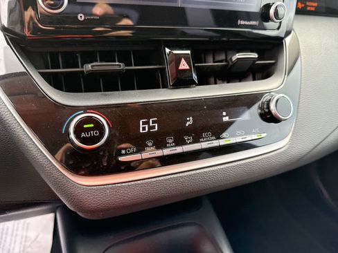 Certified 2022 Toyota Corolla LE image 16