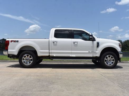 Used 2020 Ford F250 Lariat w/ Lariat Ultimate Package AWD/4WD image 3