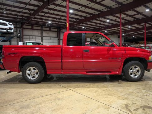 Used 1997 Dodge Ram 1500 Truck 2WD Club Cab image 10