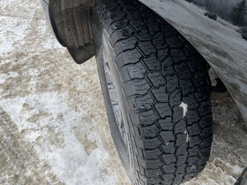 Used 2017 Nissan Frontier PRO-4X w/ Pro-4x Luxury Package image 46