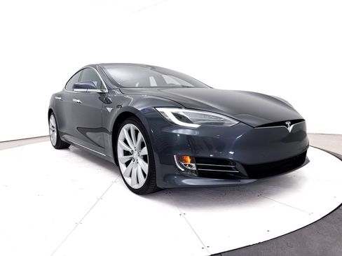 Used 2016 Tesla Model S 90D AWD/4WD image 11