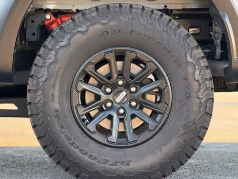 Used 2025 Ford F150 Raptor image 3