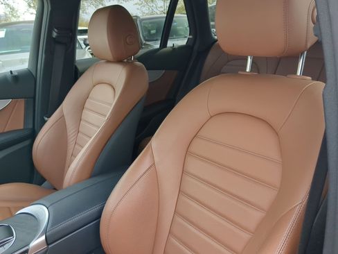 Used 2020 Mercedes-Benz GLC 300 image 10