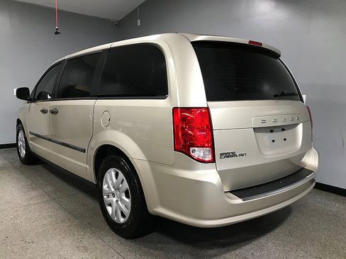 Used 2014 Dodge Grand Caravan American Value Package FWD image 5