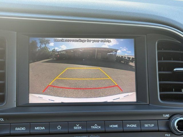 Used 2020 Hyundai Elantra SEL w/ Cargo Package (C1) FWD image 17