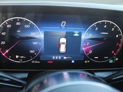 Used 2026 Mercedes-Benz GLC 300 image 17