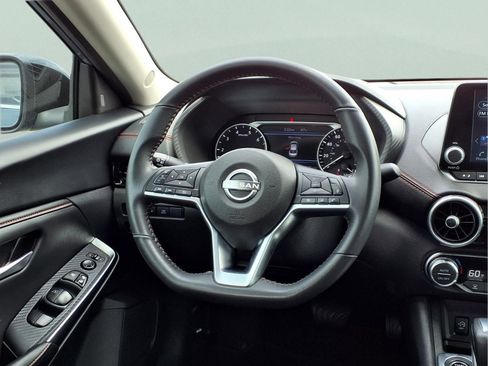 Used 2024 Nissan Sentra SR FWD image 14
