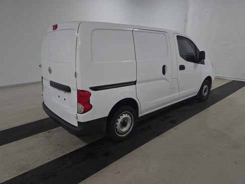 Used 2020 Nissan NV200 S image 6