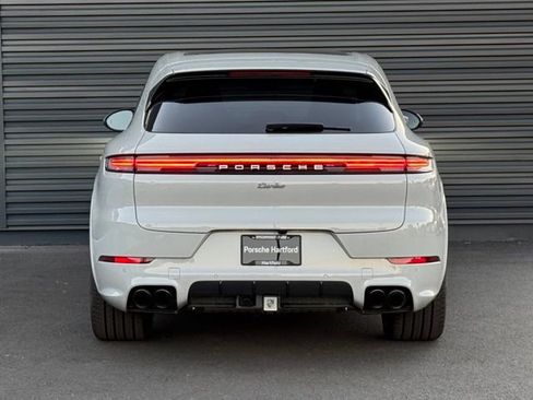New 2025 Porsche Cayenne Turbo AWD/4WD image 6