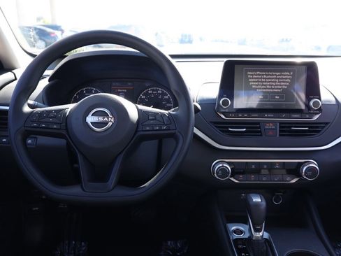 Certified 2025 Nissan Altima 2.5 S image 21