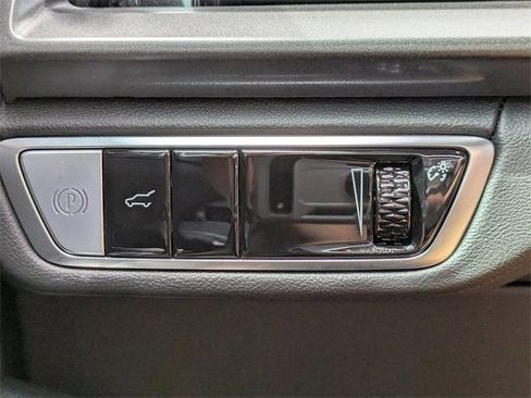 New 2026 Cadillac Vistiq Sport w/ LPO, Floor Liner Package image 26