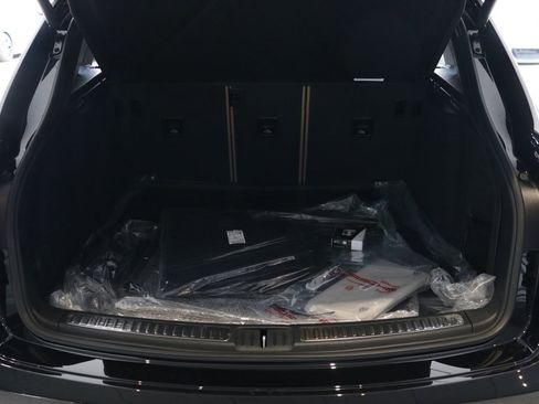 New 2025 Porsche Macan S image 36