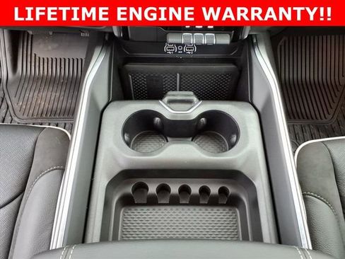 New 2026 RAM 1500 Laramie AWD/4WD image 23