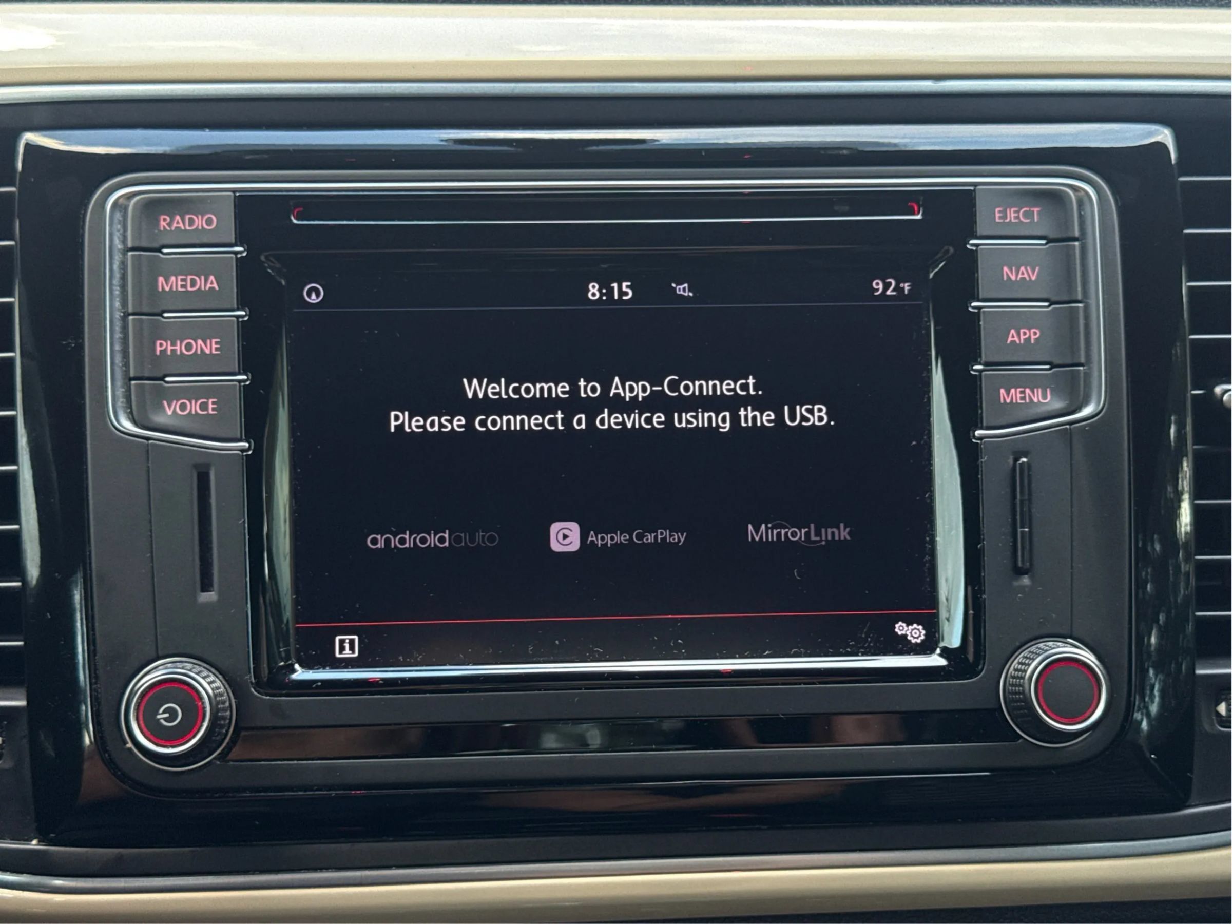 Used 2019 Volkswagen Beetle 2.0T Final Edition SEL FWD image 35