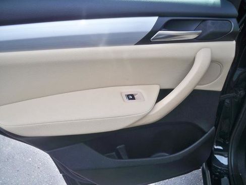 Used 2017 BMW X3 sDrive28i image 16