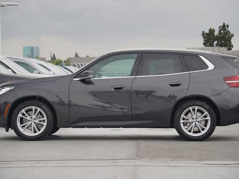 Used 2025 BMW X3 xDrive30i w/ Premium Package image 4