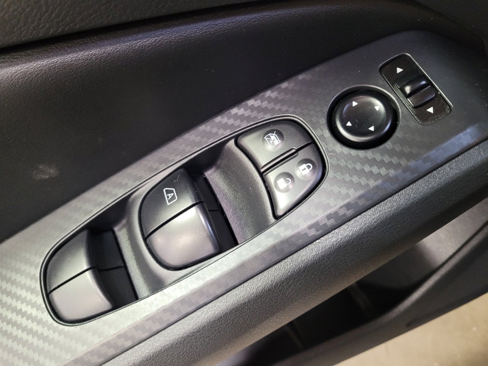 Used 2025 Nissan Altima 2.5 S FWD image 27