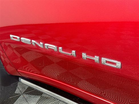 Used 2021 GMC Sierra 2500 Denali w/ Denali Ultimate Package image 28