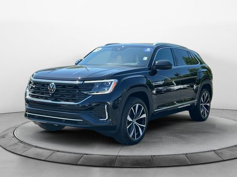 Certified 2026 Volkswagen Atlas Cross Sport SEL Premium R-Line AWD/4WD image 3