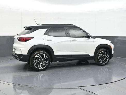 New 2026 Chevrolet TrailBlazer RS w/ Convenience Package AWD/4WD image 11