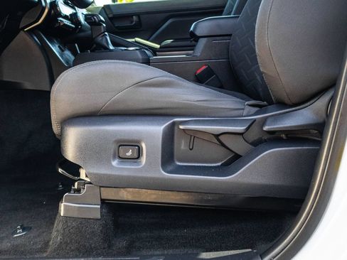 Used 2026 Toyota Tacoma SR5 RWD image 18