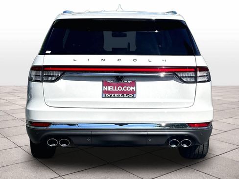 Used 2022 Lincoln Aviator Reserve w/ Equipment Group 201A AWD/4WD image 7