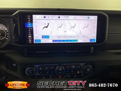 New 2026 Jeep Wrangler Unlimited Sahara AWD/4WD image 23