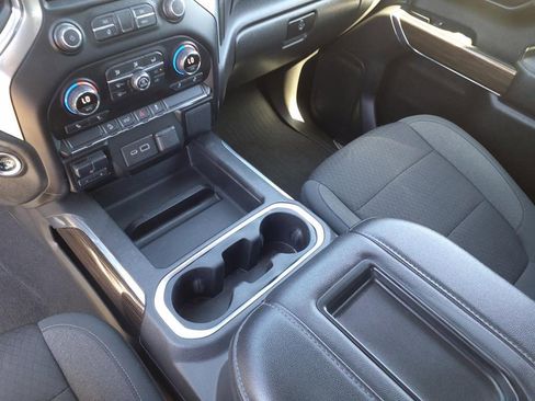 Used 2021 Chevrolet Silverado 1500 LT Trail Boss w/ Bed Protection Package image 11