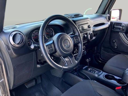 Used 2016 Jeep Wrangler Unlimited Sport w/ Connectivity Group AWD/4WD image 17