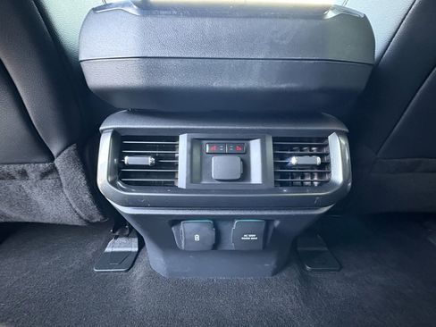 Used 2021 Ford F150 Lariat w/ Equipment Group 502A High image 26